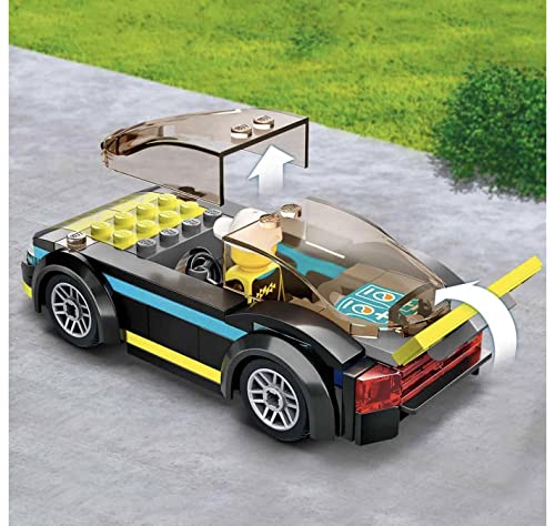 LEGO 60383 City Deportivo Eléctrico, Coche de Juguete con Mini Figura de Piloto, Jugar a Las Carreras, Regalo para Niños y Niñas de 5 Años o Más