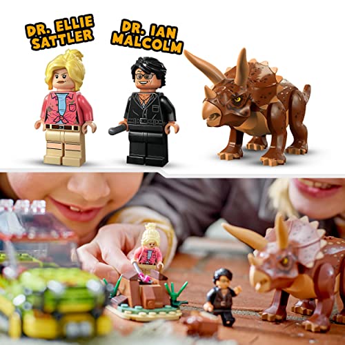 LEGO 76959 Jurassic Park Investigación del Triceratops, Juguete para Niños y Niñas a Partir de 8 años con Coche Ford Explorer y Figura de Dinosaurio, Colección 30 Aniversario