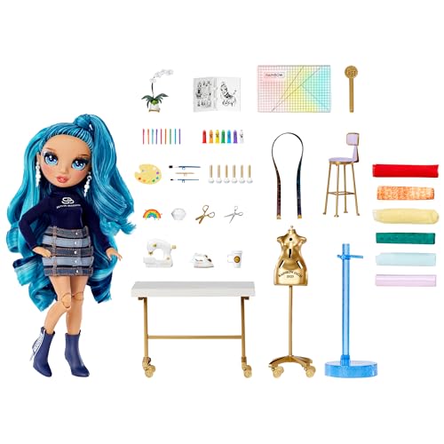 Rainbow High Dream & Design Fashion Studio Playset - Juego de Diseño de Moda con la Muñeca Skyler Bradshaw Azul y Kit de Moda Fácil sin Costuras - Ideal para Niños de 4 a 12 Años y Coleccionistas