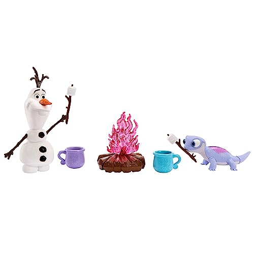 Disney Frozen Aventuras en el bosque, Pack de dos muñecas, dos figuras de amigos y 12 accesorios de acampada, juguete para niños y niñas +3 años (Mattel HPD52)