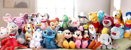 Disney Store: Peluche de Dumbo de bebé, 31 cm, Peluche en posición de Vuelo con Detalles Bordados y Orejas tridimensionales, Adecuado para Todas Las Edades