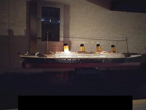 For:Modelo De Barco para: Titanic 1/550 con edición de lámpara, Modelo ensamblado, Juego de Juguetes for Adultos, Regalo for niños Los Mejores Regalos para Amigos Y Familiares.
