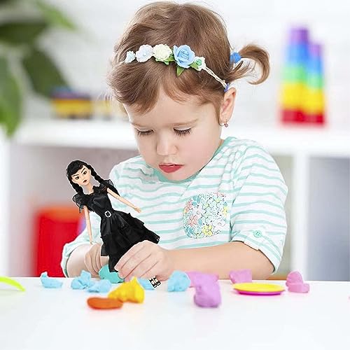 FOXMM Dolls - Muñeca Mona con Expresiones Realistas, Labios Color Burdeos, Regalo para una Fans Niña, Juguetes para Niños de 3 Años en Adelante