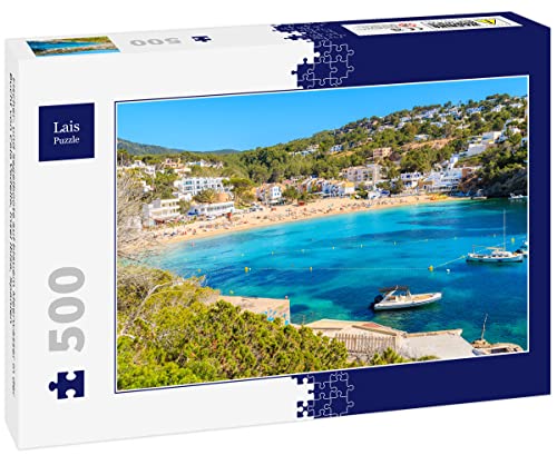 Lais Puzzle Barcos de Pesca y de Vela sobre el Agua Azul del mar en la bahía de Cala Vadella, Isla de Ibiza, España 500 Piezas