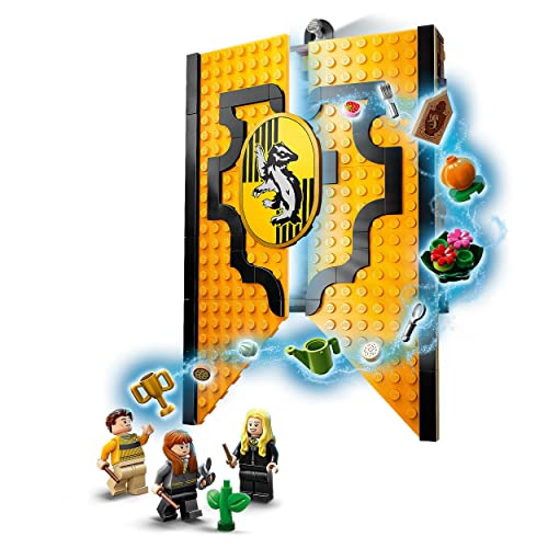 LEGO 76412 Harry Potter Estandarte de la Casa Hufflepuff, Sala Común del Castillo de Hogwarts o Cuadro de Pared, Juguete de Viaje Coleccionable, 3 Mini Figuras