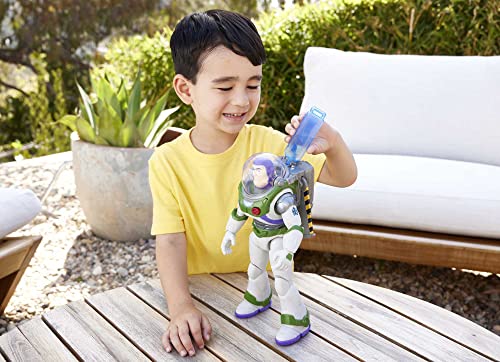 Mattel Disney Pixar Lightyear Buzz con jetpack Figura de acción grande con luces y sonidos, con alas que se despliegan, juguete +4 años