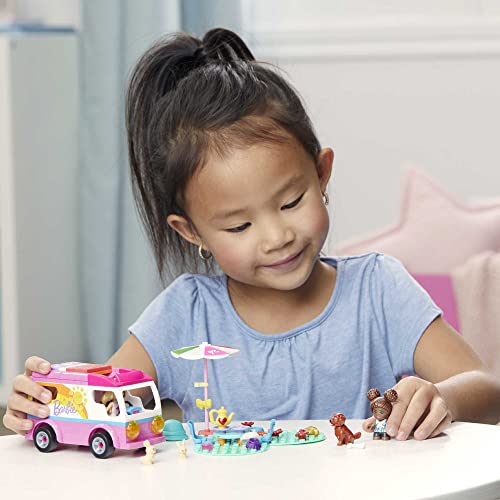 Mega Construx Barbie Supercaravana de aventuras, muñecas y coche de juguete de bloques de construcción con accesorios (Mattel GWR35)