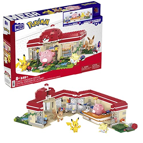 MEGA Construx Pokémon Centro Pokemon en el bosque +600 bloques de construcción con 4 personajes, juguete +8 años (Mattel HNT93)
