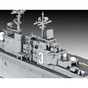 Revell - Maqueta Model Set US Navy Assault Carrier WASP Class