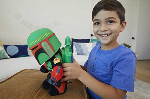 Star Wars El Libro de Boba Fett Peluche Boba Fett con Lanza Cohetes y Repite tu Voz, Juguete para niños +3 años (Mattel HHW55)