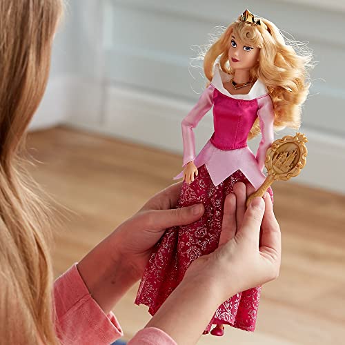 Disney Store Muñeca clásica de Aurora, La Bella Durmiente, Altura: 29 cm, Incluye un Cepillo con Detalles labrados, muñeca Completamente articulada, para Mayores de 3 años