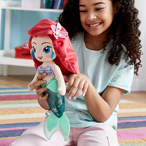 Disney Store Muñeca de Peluche de Ariel, La Sirenita, Altura: 37 cm, Princesa Ariel de Peluche, Princesa Marina con rasgos faciales Bordados y Cola Brillante