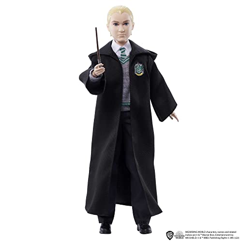 Harry Potter Draco Malfoy Muñeco articulado con capa y varita, juguete +6 años (Mattel HMF35)