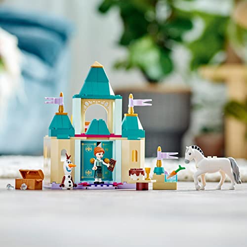 LEGO 43204 Disney Frozen Castillo de Juegos de Anna y Olaf, Juguetes de Construcción con Caballo para Niñas y Niños de 4 Años o Más, Princesas Disney