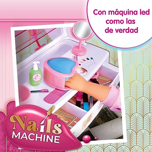 Nancy - Nails Style, muñeca con Accesorios para Jugar a pintarle Las uñas, Juego de manicura, con Accesorios y luz led, para niños y niñas Desde 3 años, Famosa (NAC54000)