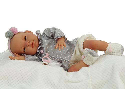 Nines Muñeca Bebé Reborn R/1036. Preciosa muñeca con Vestido de Regalo. Muñeco bebé Reborn articulado de Vinilo, de tamaño 48cm. Complemento, pañal, Certificado Nacimiento, Vestido, biberón, Chupete.