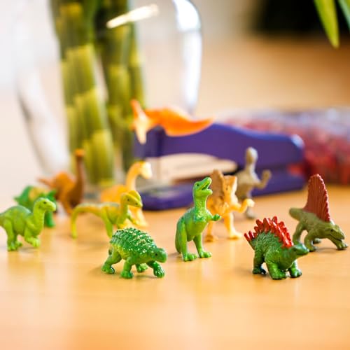 Safari Ltd. 12 Figuras en Miniatura de Dinosaurios | Figuras en Miniatura Prehistóricas | No tóxico y Libres de BPA | Adecuadas para Edades de 3