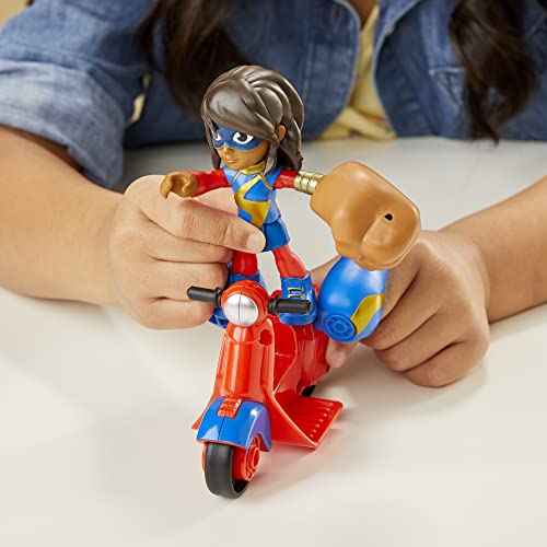 Spidey and His Amazing Friends Marvel Ms. Marvel Figura de acción y vehículo de bicicleta Embiggen, juguete preescolar para niños a partir de 3 años