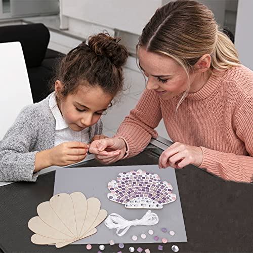 WEBEEDY Make 2 Seashell Kit de Mosaico de Vidrio Creatividad DIY Kit de Mosaico de Vidrio para Niños Adultos Incluye Azulejos de Mosaico de Vidrio, Virutas de Madera, Cinta