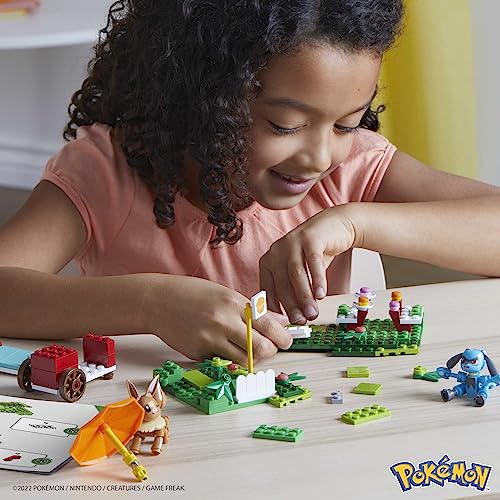 MEGA Construx Pokemon Picnic Poke Puff Constructor de aventuras Set de bloques de construcción con dos personajes, juguete +6 años (Mattel HDL80)