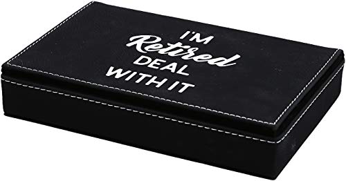 Pavilion Gift Company Life-Single Retired Deal with It-Incluye un mazo estándar de juego de cartas, negro
