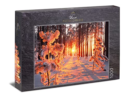 Ulmer Puzzleschmiede - Puzzle "sol de invierno" – Puzzle clásico de 1000 piezas del año – Paisaje de nieve en nuestro hogar – cálido rayos de sol, luz y sombra en el frío bosque de invierno.
